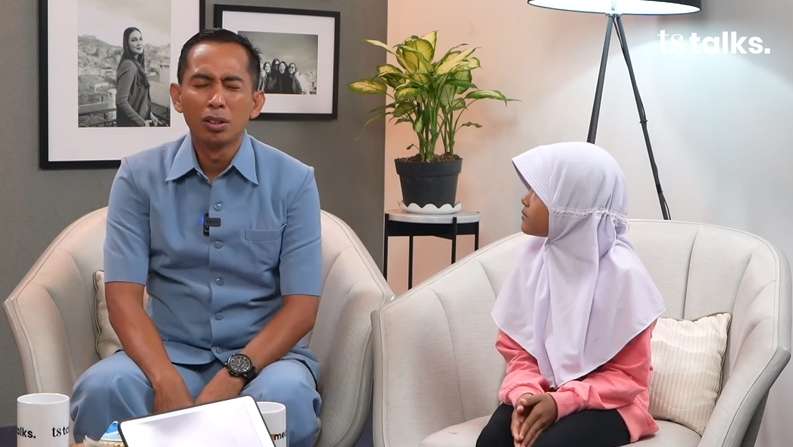 8 Potret Pak Ribut dan April, Guru VS Murid yang Viral Setelah Bahas Kaum Sodom