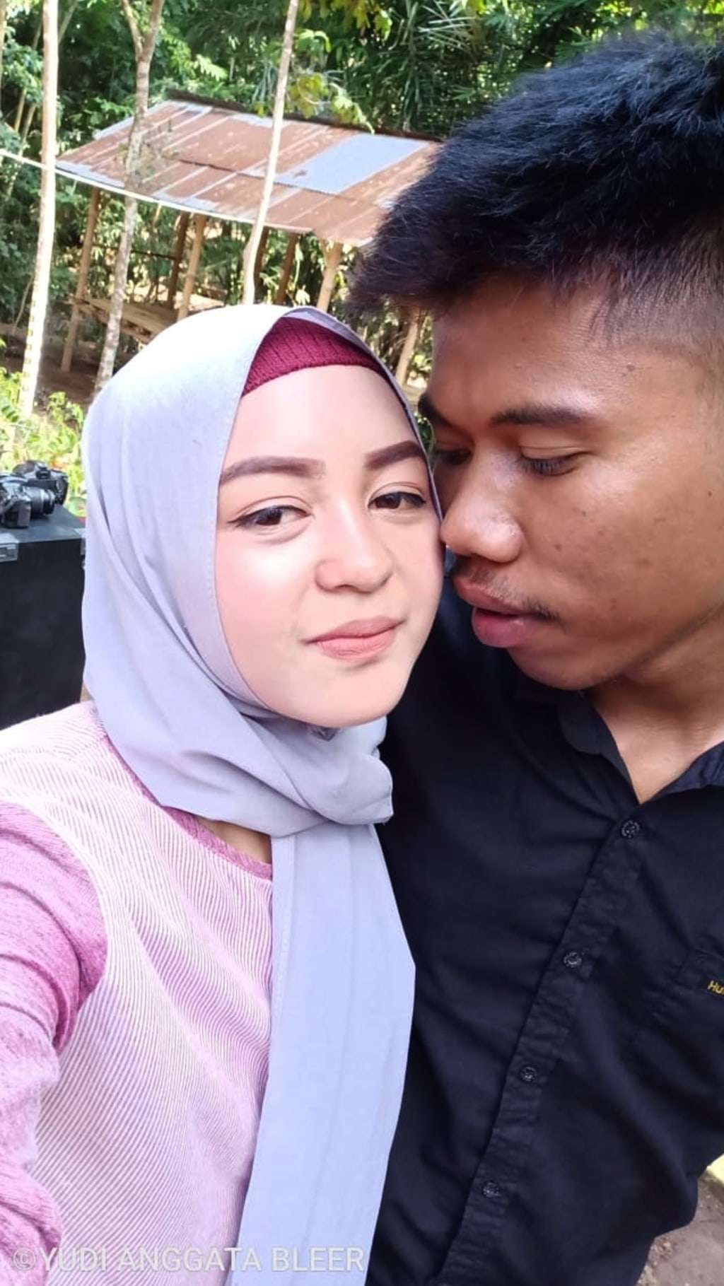 Ingat Pasangan Viral yang Beri Mahar Sendal Jepit? Nasibnya Sial, Dilaporkan Atas Dugaan Pelecehan & Istri Selingkuh dengan 4 Pria