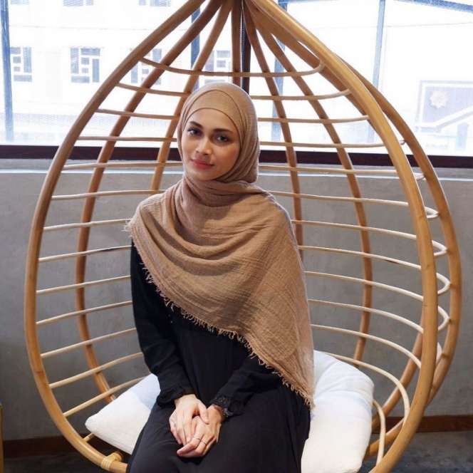 7 Potret Danisa Khairiyah Mantan Istri Tengku Tezi, Kini Tampil Berhijab!