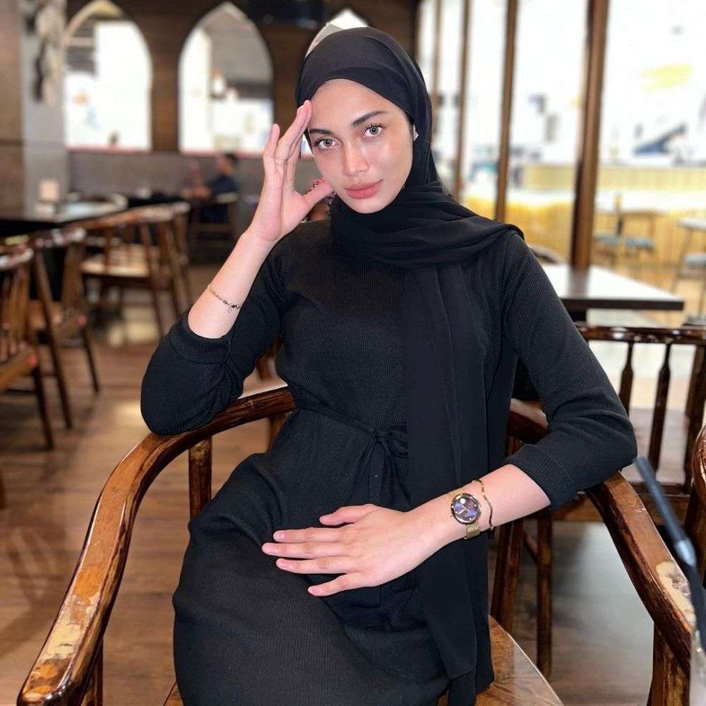 7 Potret Danisa Khairiyah Mantan Istri Tengku Tezi, Kini Tampil Berhijab!