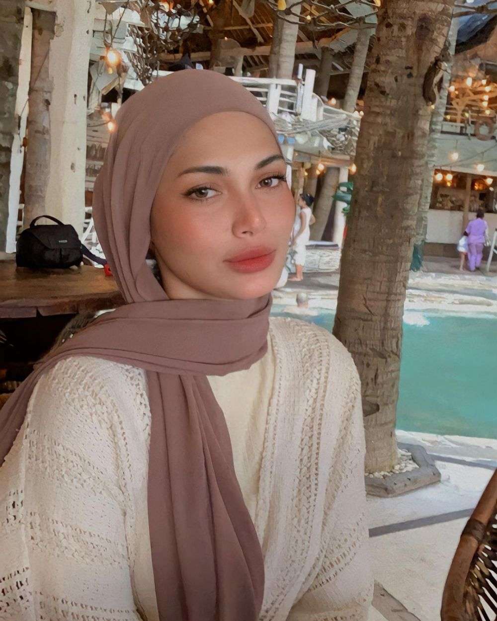 7 Potret Danisa Khairiyah Mantan Istri Tengku Tezi, Kini Tampil Berhijab!
