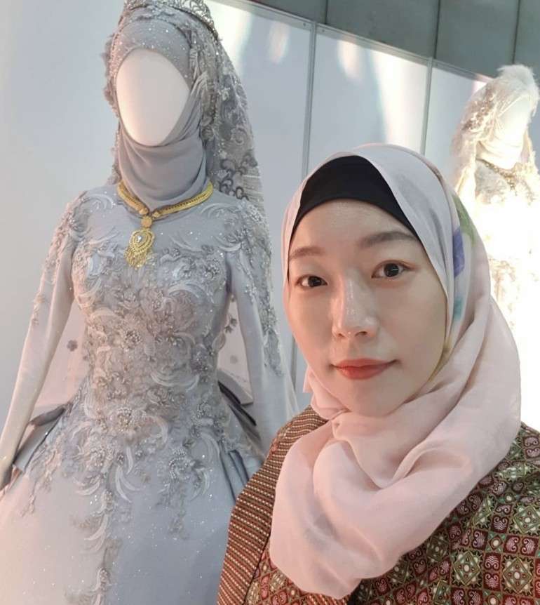 7 Potret Artis Korea Ini Ternyata Ikut Puasa Ramadan, Ada yang Bukan Beragama Muslim