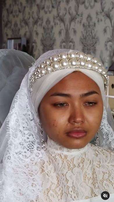 8 Transformasi Makeup Pengantin, Awalnya Nangis Saat Dirias, Hasilnya Malah Mirip Aurel Hermansyah