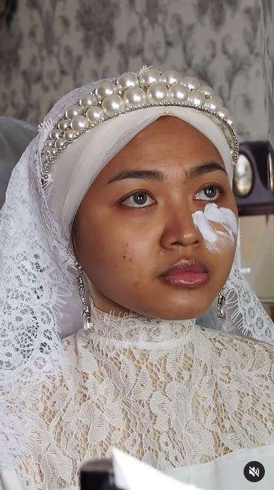 8 Transformasi Makeup Pengantin, Awalnya Nangis Saat Dirias, Hasilnya Malah Mirip Aurel Hermansyah
