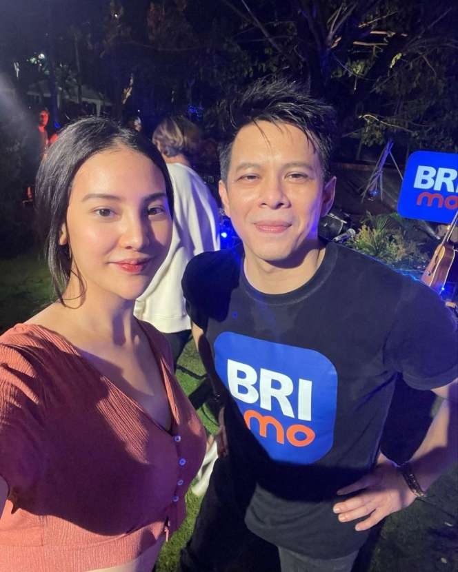 Momen 8 Seleb Ketemu Ariel Noah, Celine Evangelista Sampai Naik ke Atas Panggung!