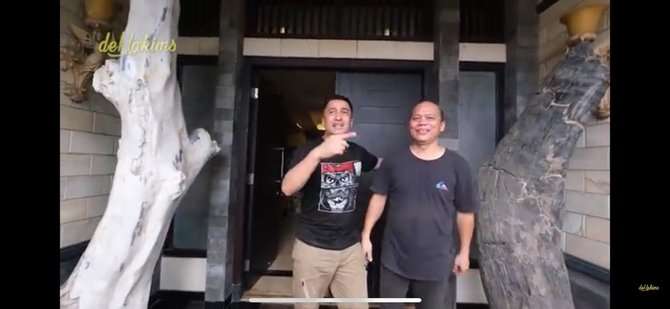 10 Potret Rumah Mewah Haji Asari, Bak Hutan di Tengah Kota, Ada Pohon Usia 15 Juta Tahun