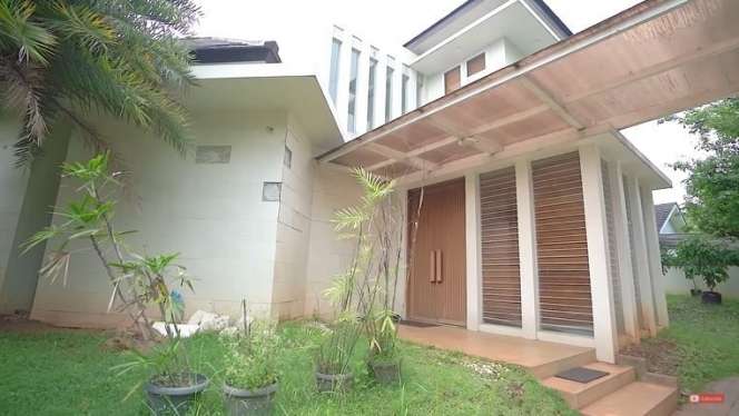 10 Adu Mewah Rumah Vicky Prasetyo VS Aldi Taher, Beda Jauh Bak Bumi dan Langit!