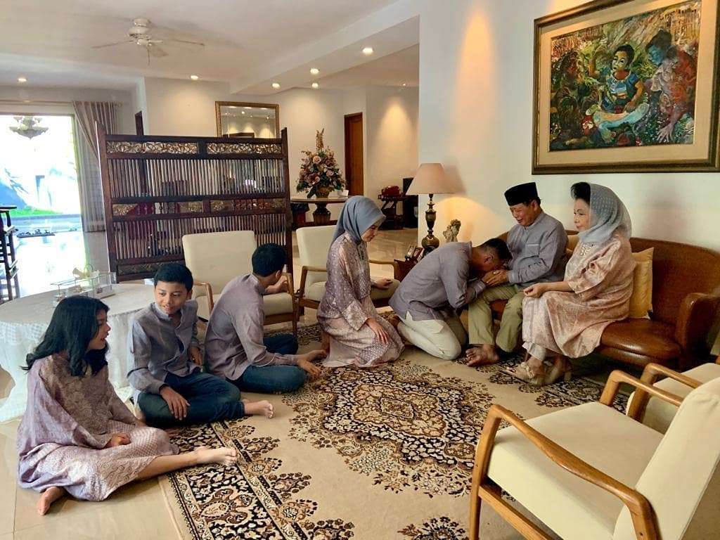10 Potret Rumah Arzetti Bilbina Usai Jadi DPR, Jarang Tersorot, Mewah Bak Istana! 