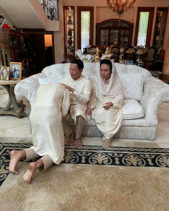 10 Potret Rumah Arzetti Bilbina Usai Jadi DPR, Jarang Tersorot, Mewah Bak Istana! 