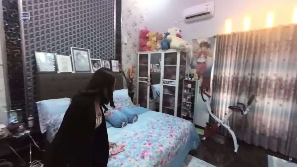10 Potret Rumah Jihan Audy Disebut ‘The Next Via Vallen’, Ada Ruangan Penuh Koleksi BTS