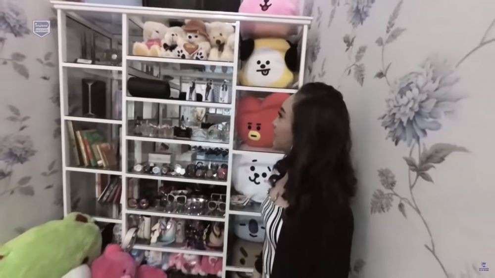 10 Potret Rumah Jihan Audy Disebut ‘The Next Via Vallen’, Ada Ruangan Penuh Koleksi BTS