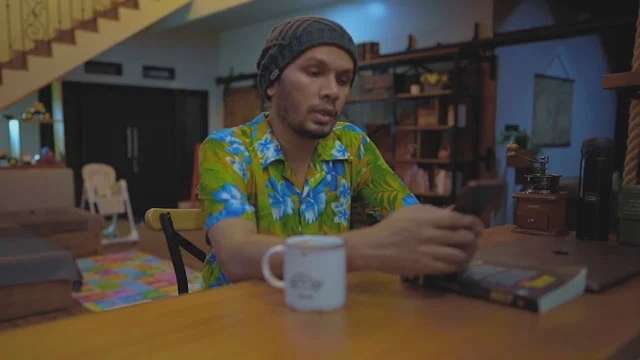 10 Potret Rumah Ustaz Hanan Attaki yang Super Mewah, Ada Cafe di Dalamnya!