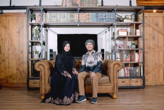 10 Potret Rumah Ustaz Hanan Attaki yang Super Mewah, Ada Cafe di Dalamnya!