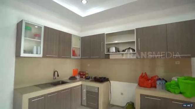 9 Potret Rumah Marshel Widianto, Dulu Tidur Beralaskan Kasur Tipis Kini Huniannya Seharga Rp1,3 Miliar!
