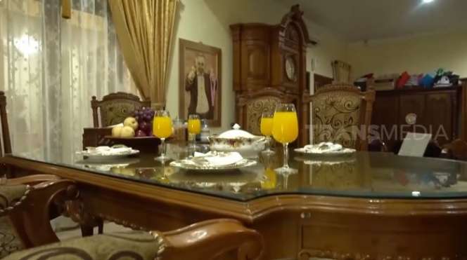 10 Potret Rumah Mewah Tukul Arwana Seharga Rp80 Miliar, Punya Studio Musik!