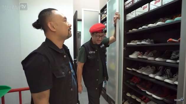 10 Potret Rumah Ronal Surapradja ‘Extravaganza’, Diam-Diam Ternyata Sultan, Mewah Ada Bioskop Pribadi!