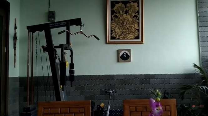 10 Potret Rumah Mat Drajat ‘Komar Preman Pensiun’ yang Jarang Terekspos, Kondisinya Bikin Syok!