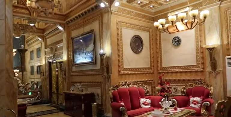 10 Potret Rumah Mewah Berlapis Emas Hasim Hadado yang Viral, Bak Istana Negeri Dongeng!