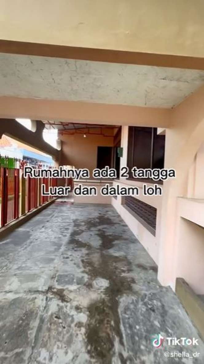 9 Potret Rumah Megah di Tengah Desa yang Viral, Bentuknya Super Unik, Ada Ruang Bawah Tanah!