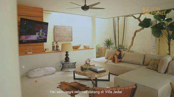 10 Potret Mewahnya Vila Jessica Iskandar di Bali, Konsepnya Super Keren, Seperti di Mall!