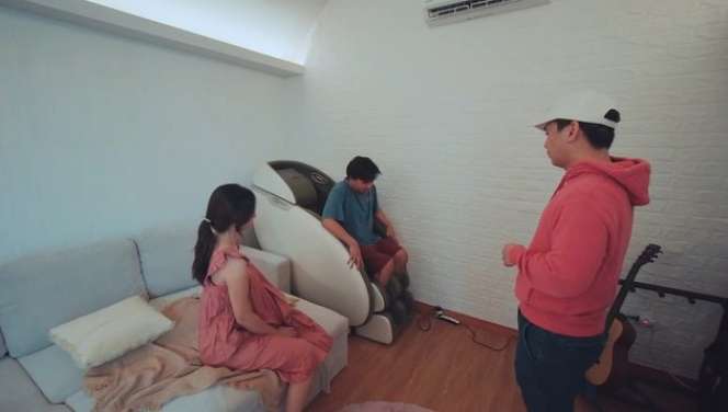 Bikin Betah, 7 Potret Rumah Joshua Suherman Bareng Istri yang Bertema Korea!