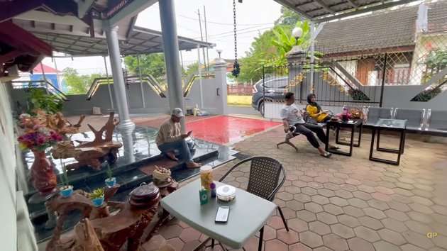 9 Potret Rumah Dewi Perssik di Kampung Halaman, Ternyata Luas Banget!