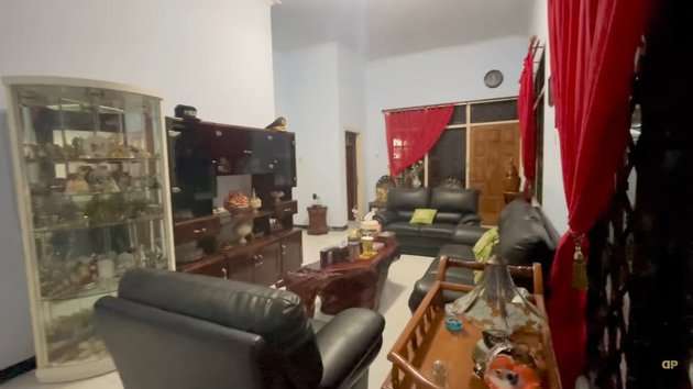 9 Potret Rumah Dewi Perssik di Kampung Halaman, Ternyata Luas Banget!