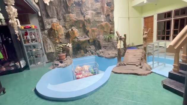9 Potret Rumah Dewi Perssik di Kampung Halaman, Ternyata Luas Banget!