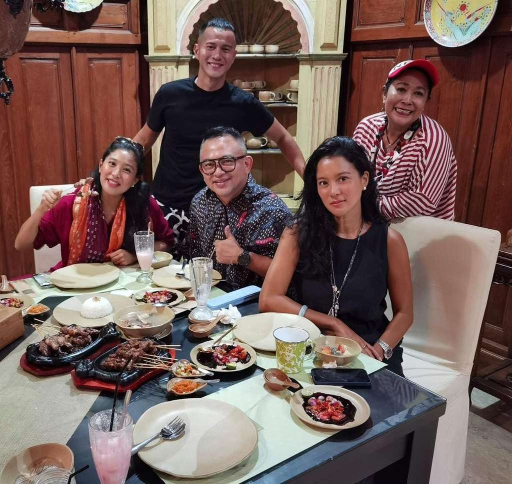 10 Potret Rumah Marcella Zalianty yang Jarang Tersorot, Super Mewah & Indah, Bak Vila di Pegunungan