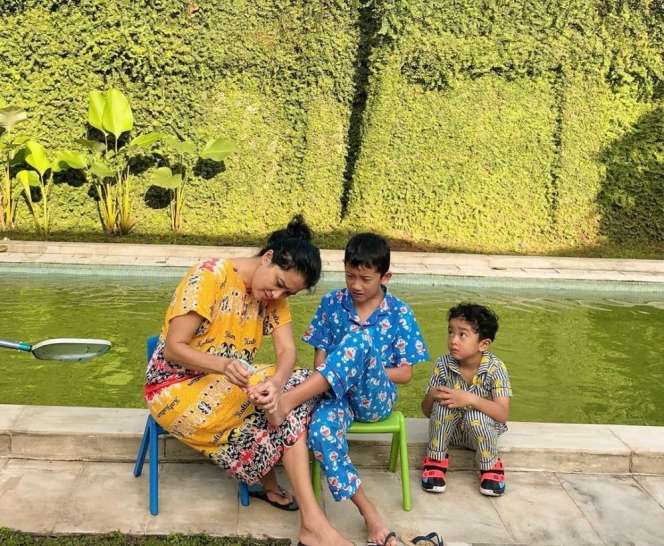 10 Potret Rumah Fadlan Muhammad dan Lyra Virna, Dulu Diisukan Jadi Pasangan Selingkuh!