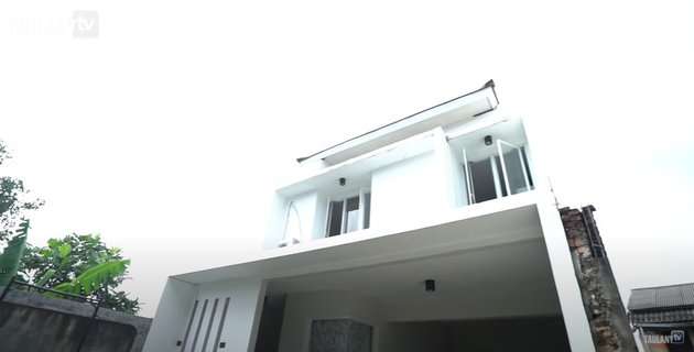 6 Potret Rumah Cristian Gonzales di Jakarta, Desain Minimalis Bikin Betah!
