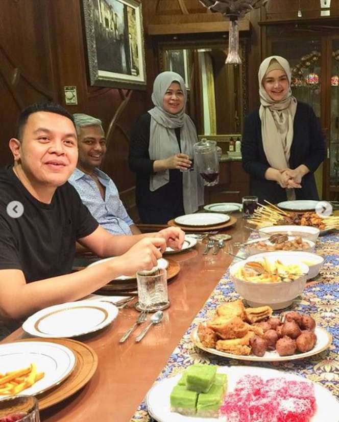 7 Potret Rumah Siti Nurhaliza, Punya Banyak Ruangan Luas Super Mewah!