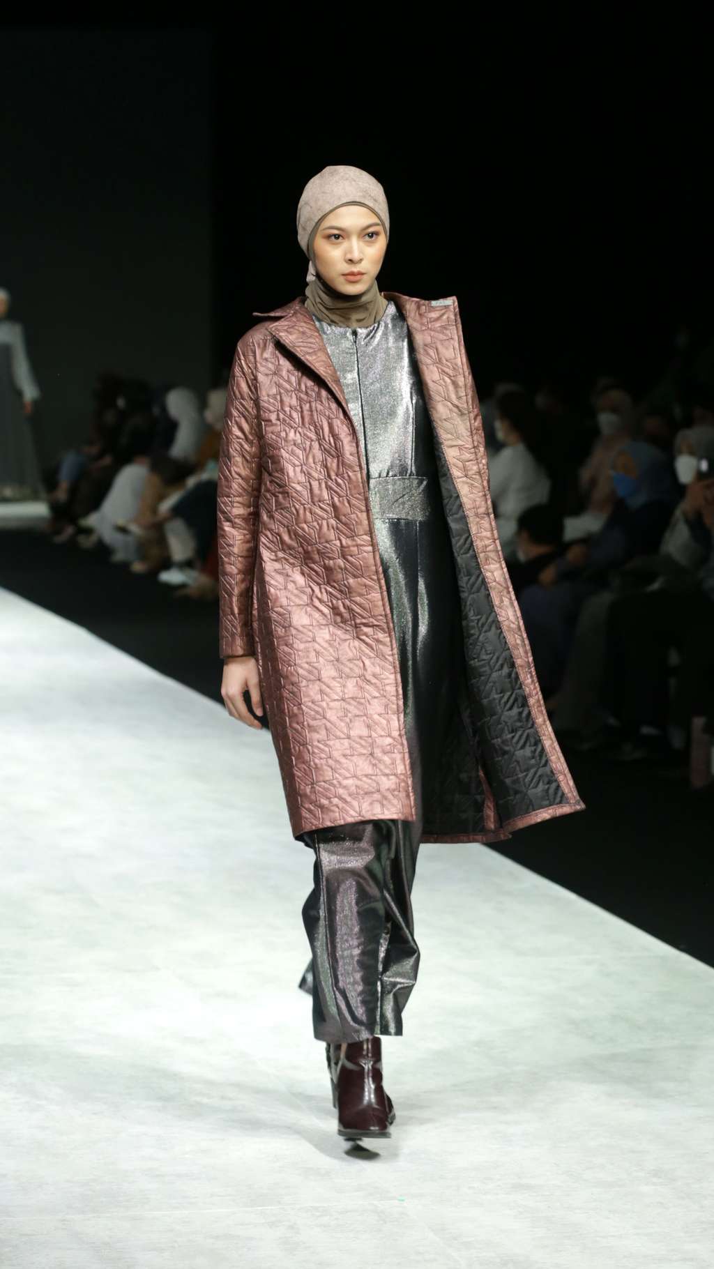 Pernah Jadi Model IFW, Fathimah Alatas Kini Pamerkan Karyanya di IFW 2022