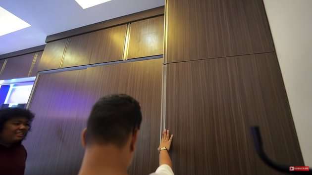 Ada Pintu Rahasia di Lemari, Inilah Potret Kamar Tidur Marshel Widianto yang Akui Sepi Job Karena Kasus Dea OnlyFans!