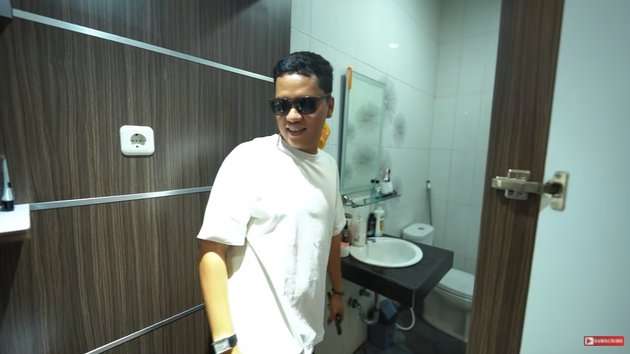Ada Pintu Rahasia di Lemari, Inilah Potret Kamar Tidur Marshel Widianto yang Akui Sepi Job Karena Kasus Dea OnlyFans!