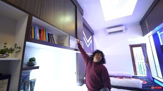 Ada Pintu Rahasia di Lemari, Inilah Potret Kamar Tidur Marshel Widianto yang Akui Sepi Job Karena Kasus Dea OnlyFans!
