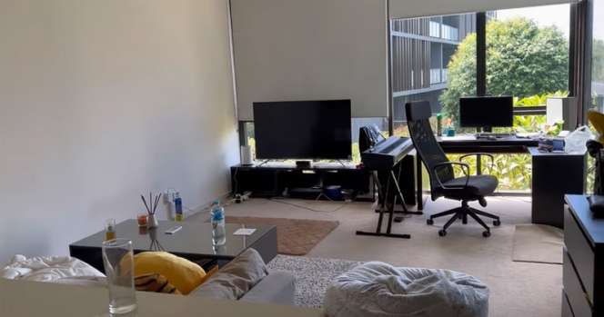 Bayar Rp13 Juta Per Bulan, Intip 9 Potret Apartemen Livy Renata di Australia, Dipuji Bisa Pasang Seprei Sendiri!