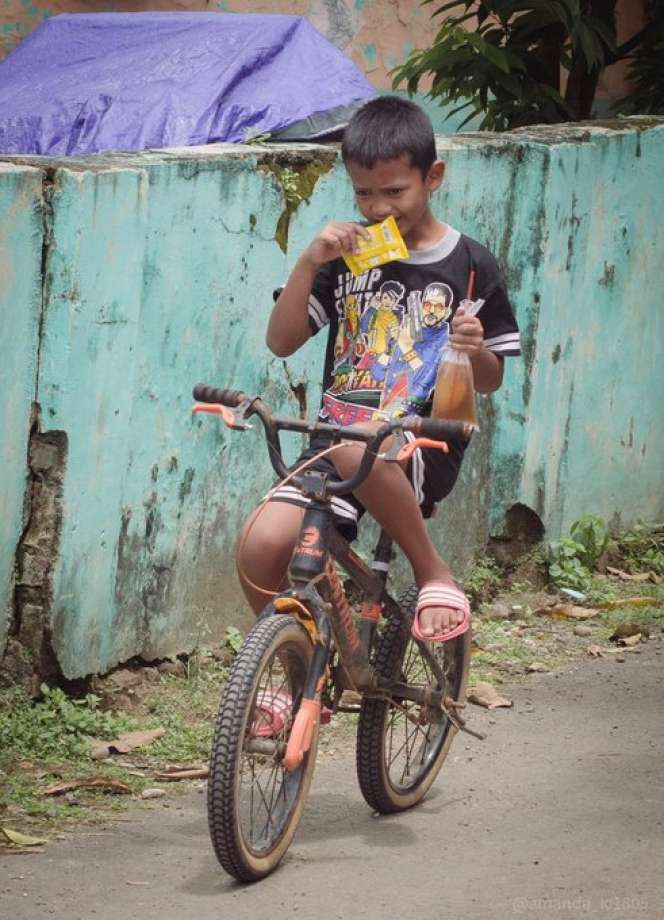 10 Potret Unik Orang Naik Sepeda, Aksinya Bikin Melongo!