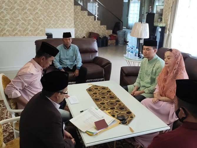 10 Potret Transformasi Rumah Zaskia Gotik, Bak Bumi dan Langit, Dulu Tinggal di Gubuk Kini Istana Megah!