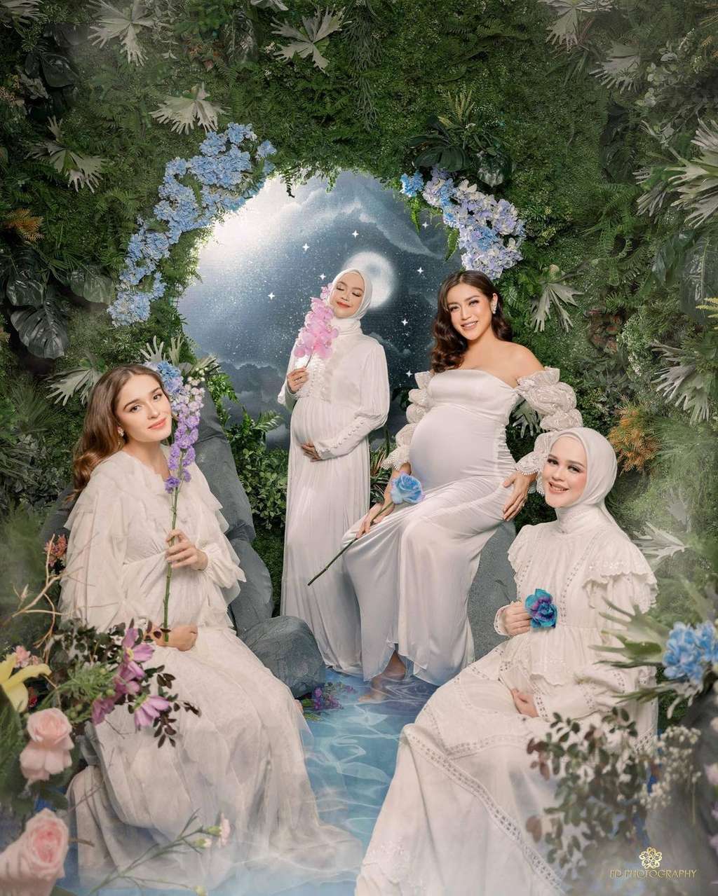 Potret Maternity Shoot 'The Bumils', Jessica Iskandar, Ria Ricis, Cut Meyriska dan Yasmine Wildblood