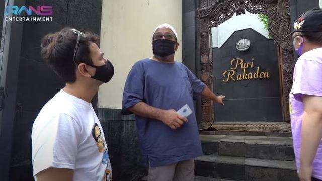 Potret Rumah 3 Seleb yang Pernah Gagal Jadi Pejabat, Ada yang Punya Lapangan Golf!