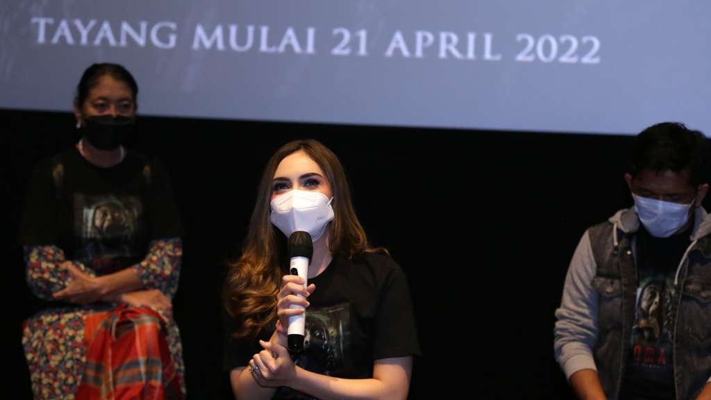 Cerita Horor Syahra Larez saat Syuting Film Oma The Demonic, Diganggu Mahluk Halus!