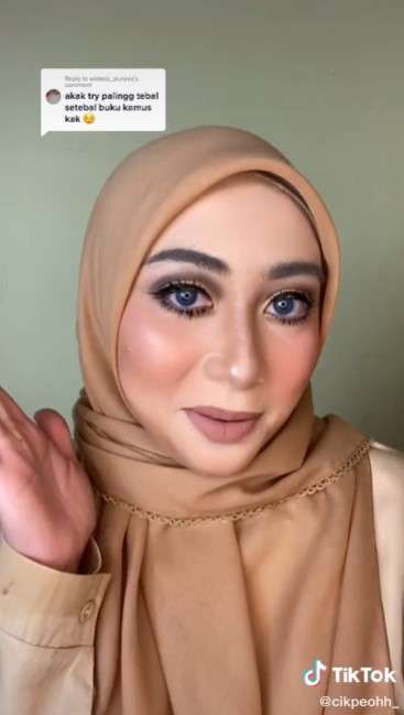 Pakai Makeup 10 Lapis, Perubahan Wanita Ini Sukses Bikin Pangling!