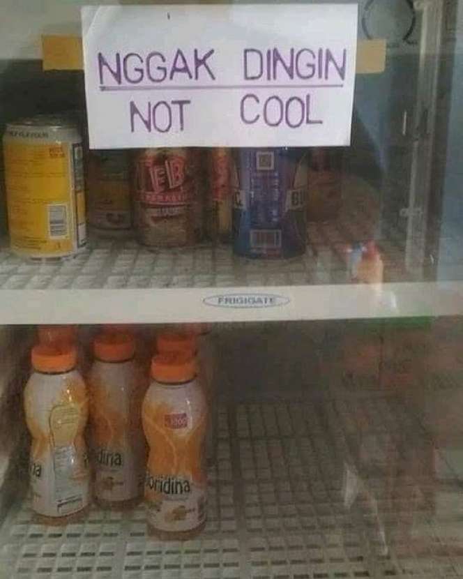 10 Spanduk Pedagang Pakai Bahasa Inggris, Malah Bikin Mikir Keras!