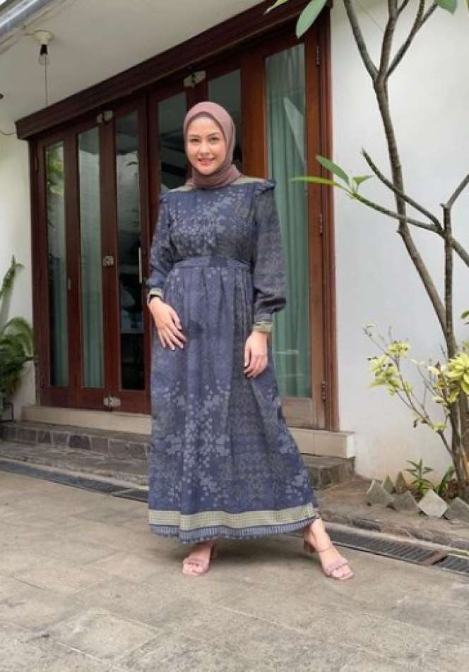 7 Seleb Berhijab yang Pilih Vakum dari Dunia Hiburan, Fokus Urus Keluarga Hingga Jadi Politikus!