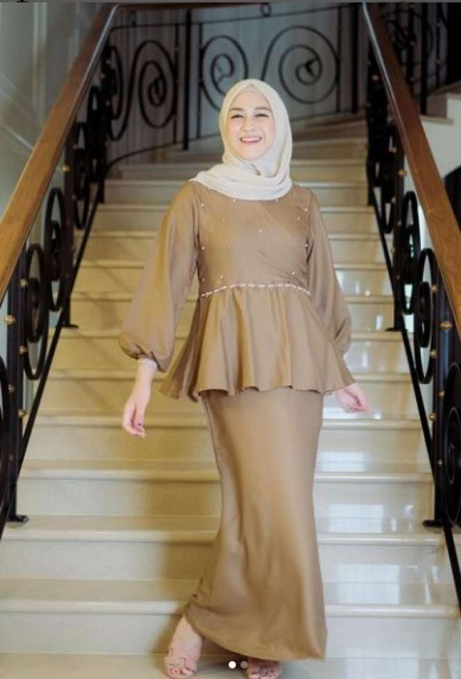 7 Seleb Berhijab yang Pilih Vakum dari Dunia Hiburan, Fokus Urus Keluarga Hingga Jadi Politikus!