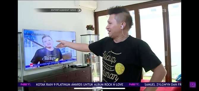 10 Potret Rumah Mang Saswi Sahabat ‘Sultan’ Sule, Bak Showroom Motor Harley Davidson
