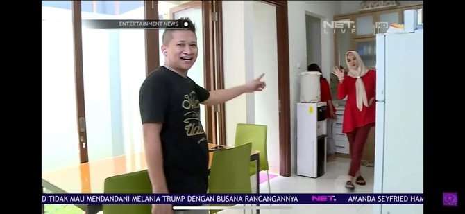 10 Potret Rumah Mang Saswi Sahabat ‘Sultan’ Sule, Bak Showroom Motor Harley Davidson