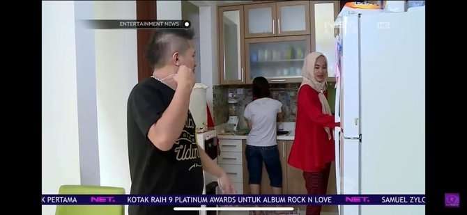 10 Potret Rumah Mang Saswi Sahabat ‘Sultan’ Sule, Bak Showroom Motor Harley Davidson