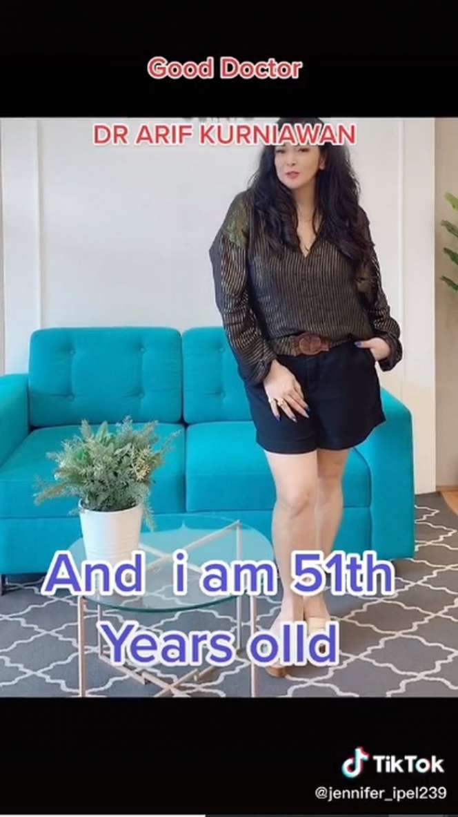 Berusia 51 Tahun, Inilah Potret Terbaru Jennifer Jill Usai Turun 20 Kilo, Disebut Makin Awet Muda!